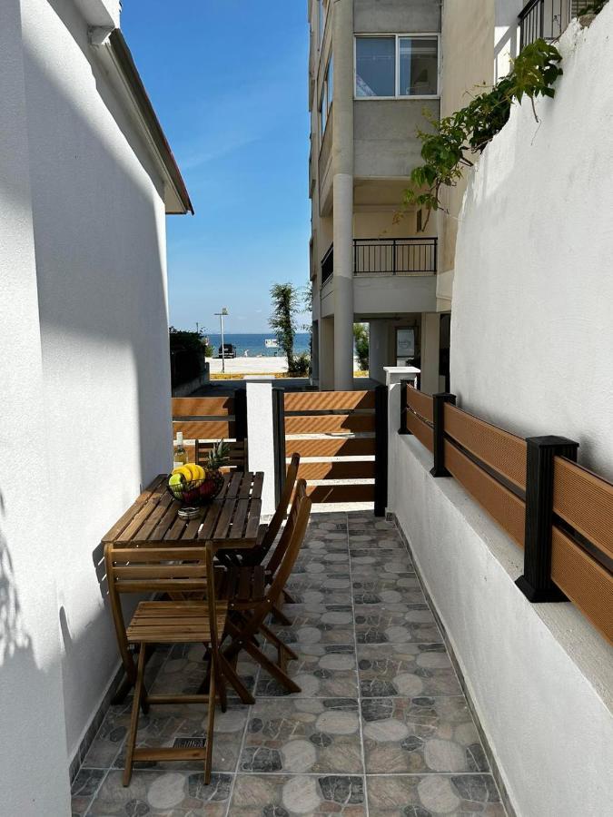 Sea Pleasure Studio Peraía Exteriör bild